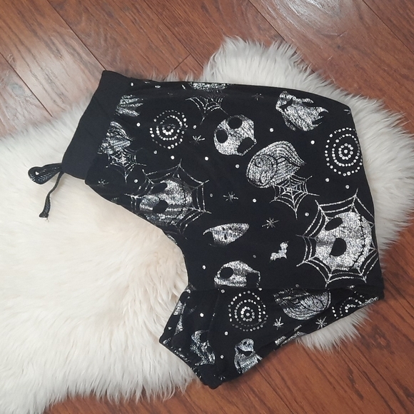 Disneys Nightmare Before Christmas Black Velour Crops - Picture 3 of 6